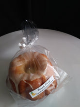 Sample Box - (Minimum of four cake purchase required)