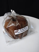 Sample Box - (Minimum of four cake purchase required)